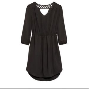 NWT Skies Are Blue Breann V-Neck Dress Stitch Fix